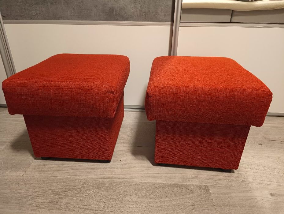 Pufy czerwone komplet