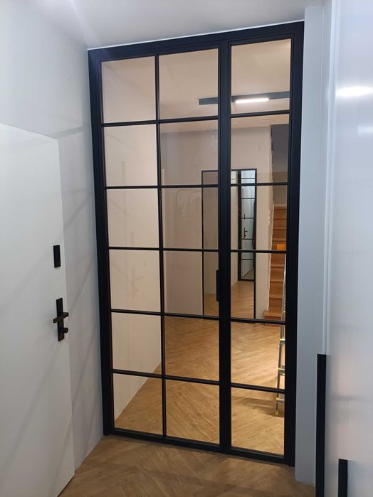 Ścianka loft, drzwi loft, ściana ze szkła, zabudowy loftowe