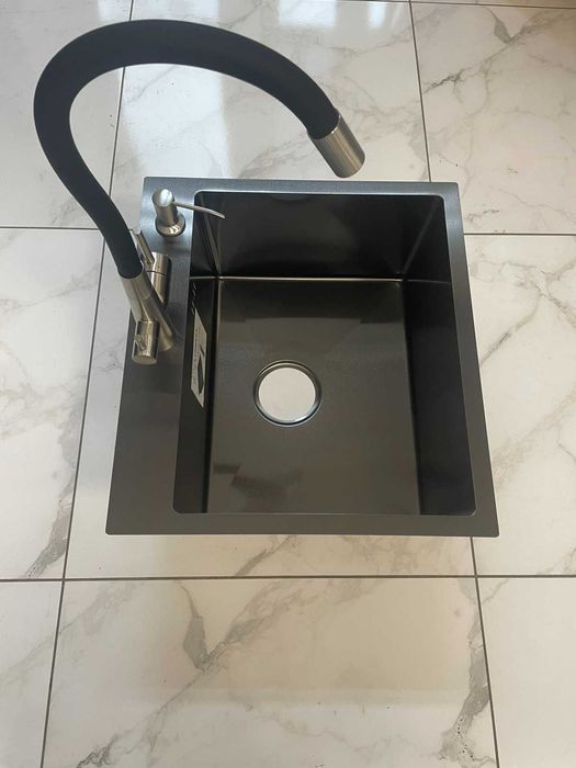 Кухонная мойка Luminex 5045 см черная и гибкий кран с фильтром воды