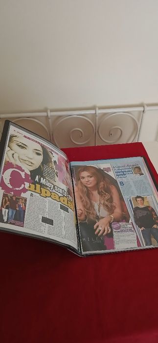 Dossier Miley Cyrus,  novo