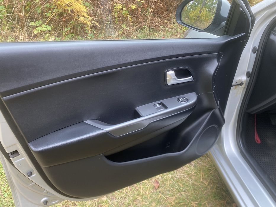 Kia Rio 2012  1.4