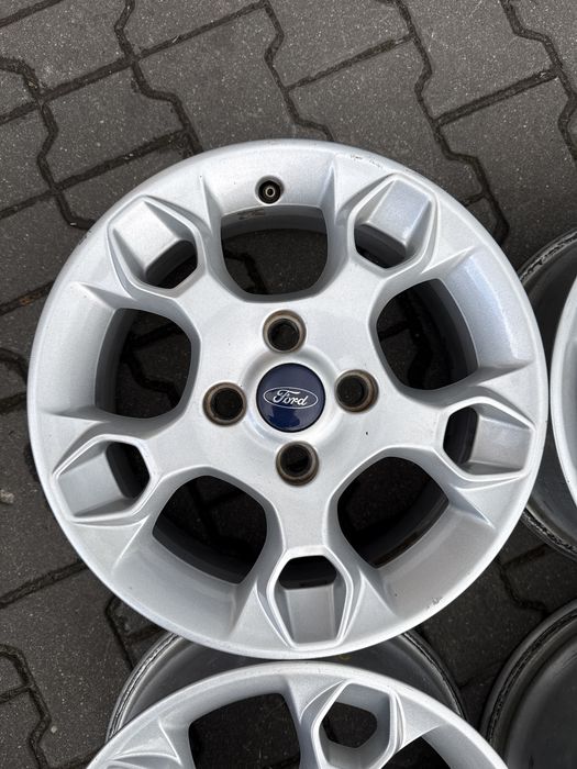 Felgi aluminiowe 15 cali 4x100 6J et 47,7 Ford Focus, Fiesta