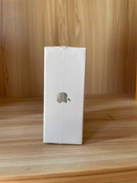 [Nowe nieuzywane] słuchawki bezprzewodowe Apple AirPods 4 gen