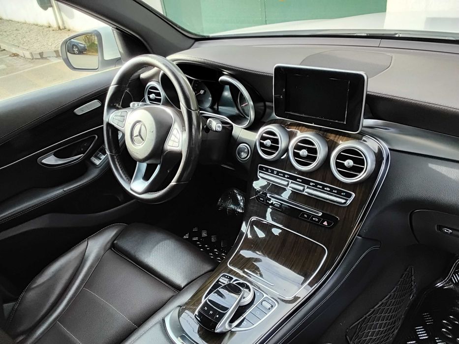 Mercedes-Benz GLC 220 d 4 Matic 9 G