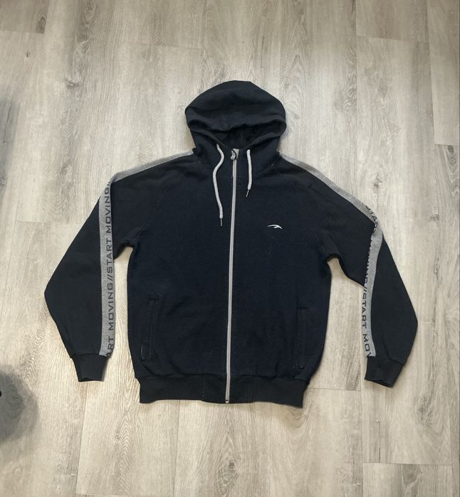Bluza rozpinana z kapturem kieszenie lampasy napisy
