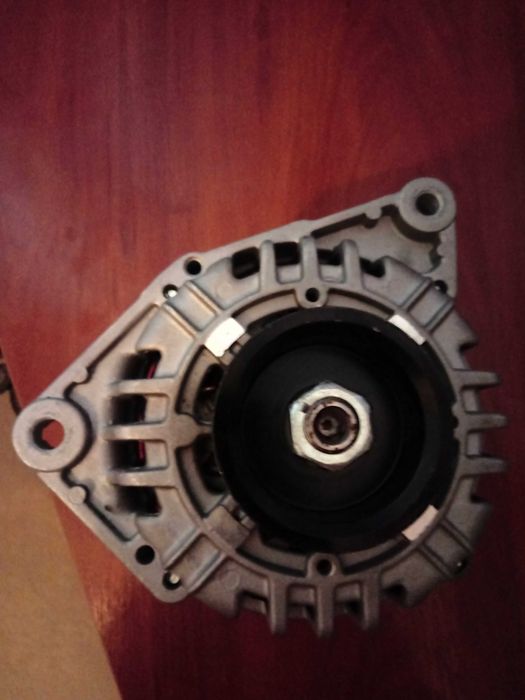 Генератор Alanko (Volskwagen Passat B5)