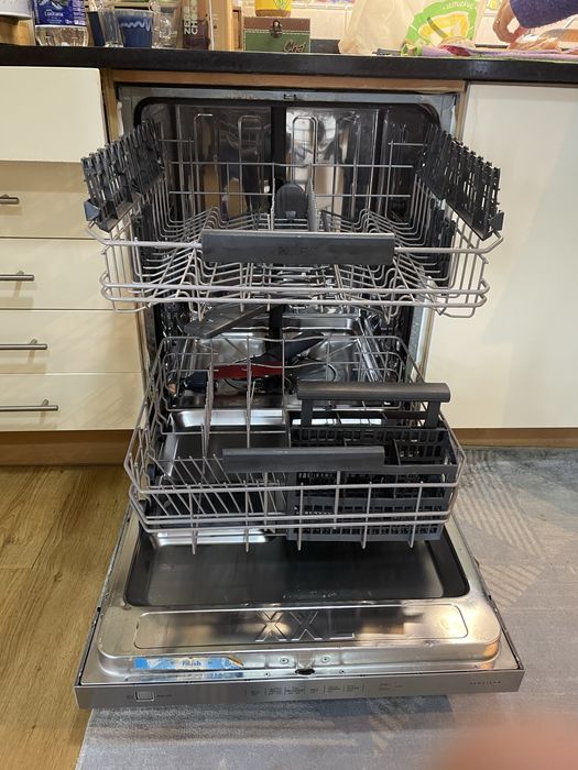 Maquina Lavar Louça de encastrar AEG