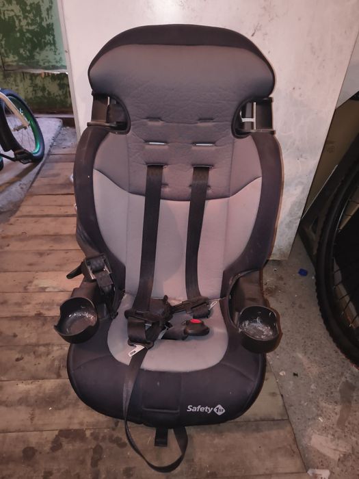 Продам автокрісло