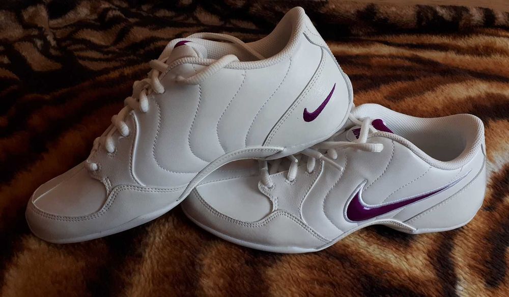 Nike Musique rozmiar 39