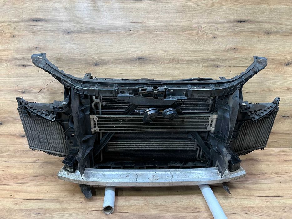 Pas przedni Audi Q7 3.0 TDI Automat