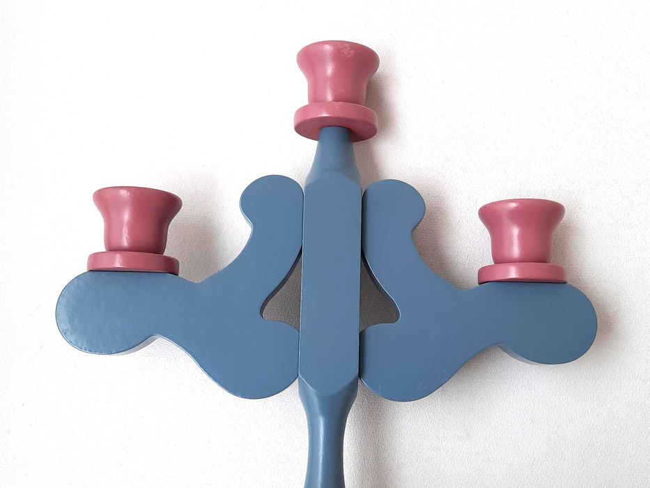 Stary drewniany świecznik - Szwecja