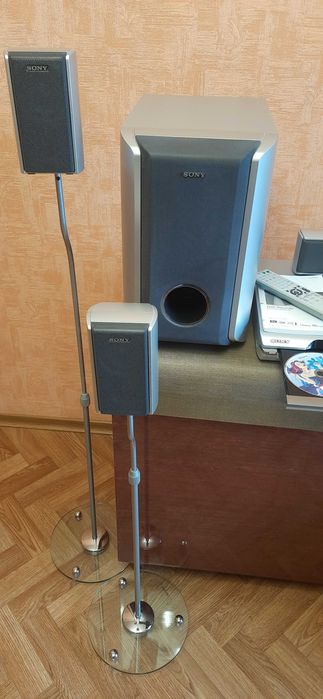 Домашній кінотеатр с караоке Sony DAV-DZ120K