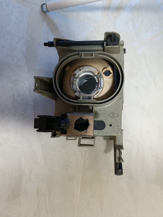 Фара левая на Renault Clio 91-98 г.