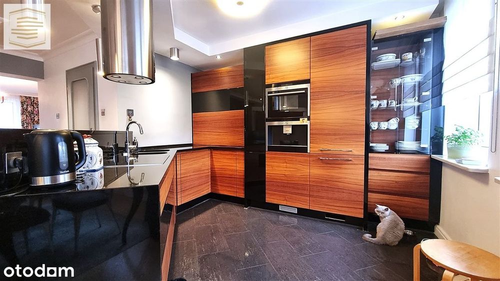 NA Sprzedaż 3-poziomowe Mieszkanie O POW. 190 M2!