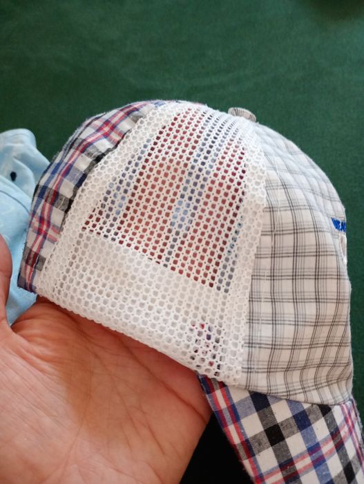 Czapki z daszkiem  dla  3-4 latka