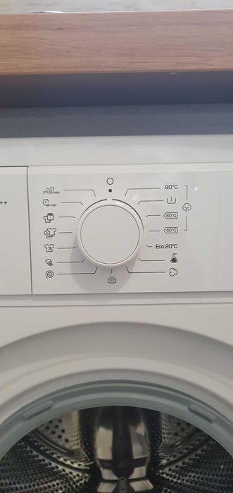 Maquina de Lavar roupa - Modelo FAR-LAV6051PA++