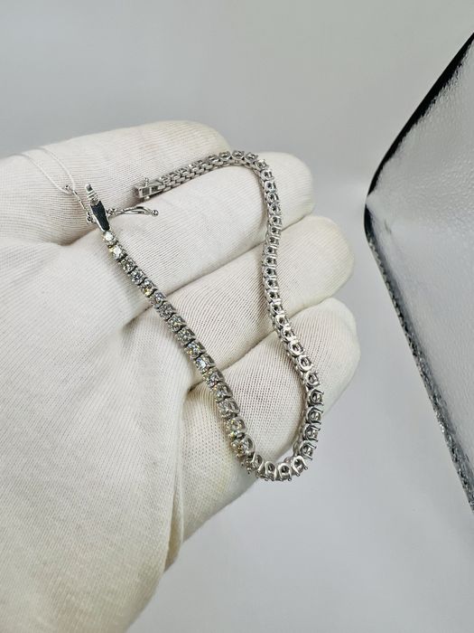 Золотий браслет з діамантами 3.15 карат. Виробництво Сова. Бриллианты.