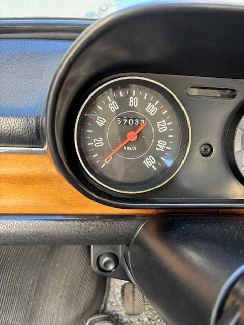 Fiat 127 clássico original.