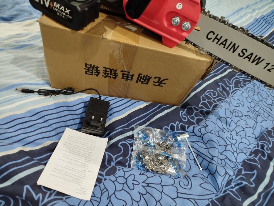 Nowa piła łańcuchowa akumulatorowa