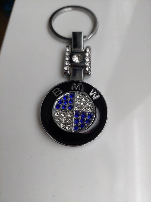 Diamentowy brelok do kluczy bmw