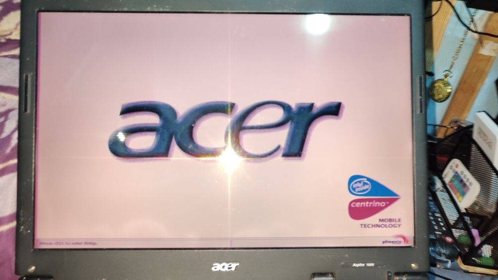 sprzedam laptopa sprawny do wstawienia system operacyjny