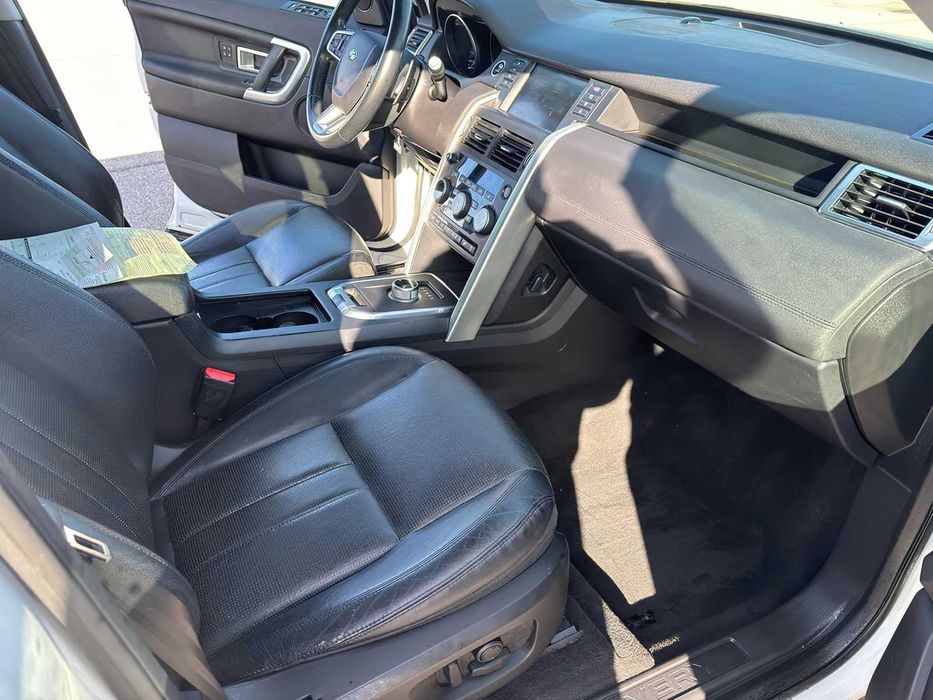 Land Rover Discovery Sport      2016