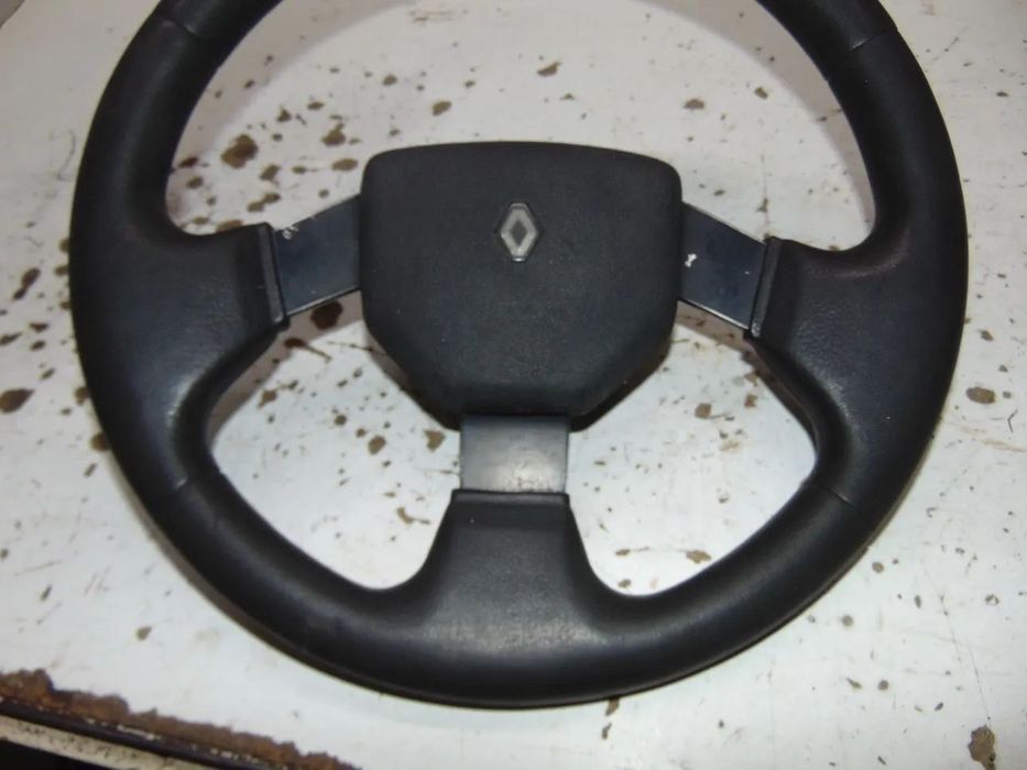 Renault volante desportivo
