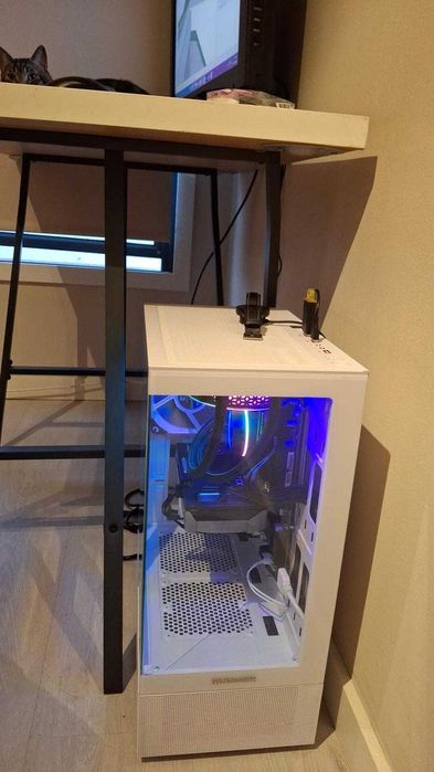 Desktop Gamming Ultra Ryzen 7 9700X/ RTX 5060/ 64GB RAM