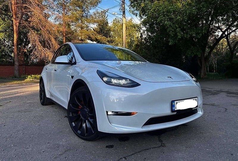 Tesla Model Y 2023