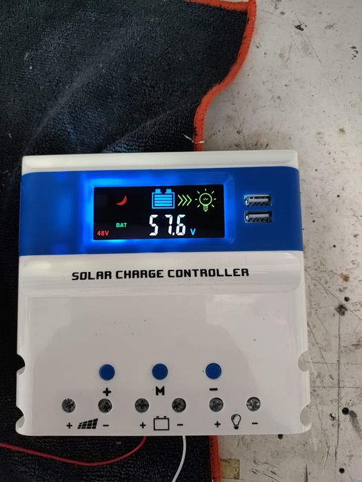Солнечный контроллер 60А.