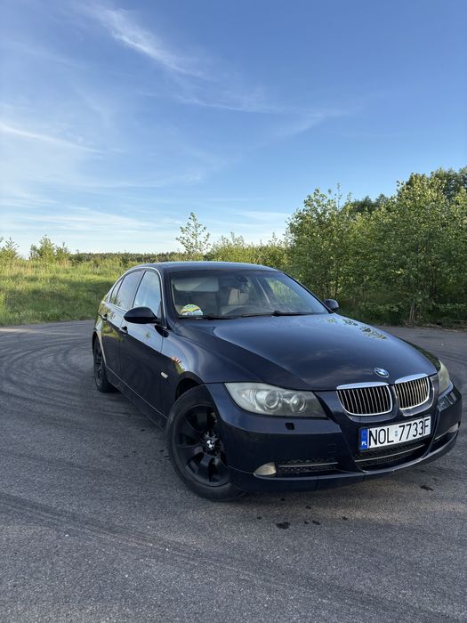 BMW E90 330I 258KM