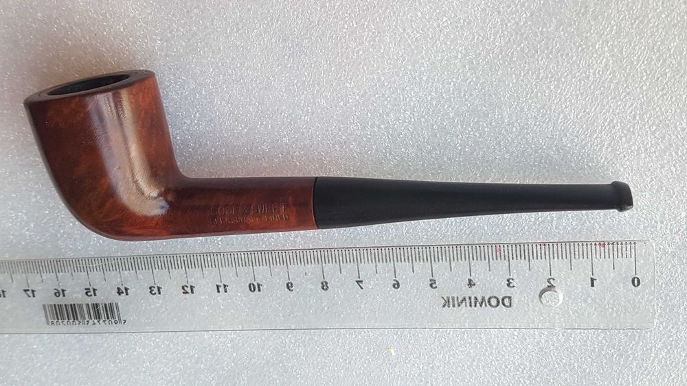 Stara fajka wrzoścowa z napisem "COOL & SWEET"