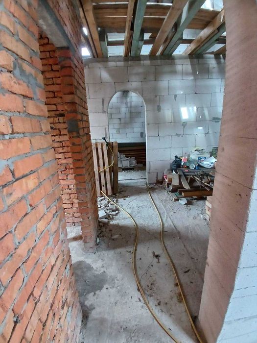 Продаж частини будинку 120м.кв. з комунікаціями пр. Київський