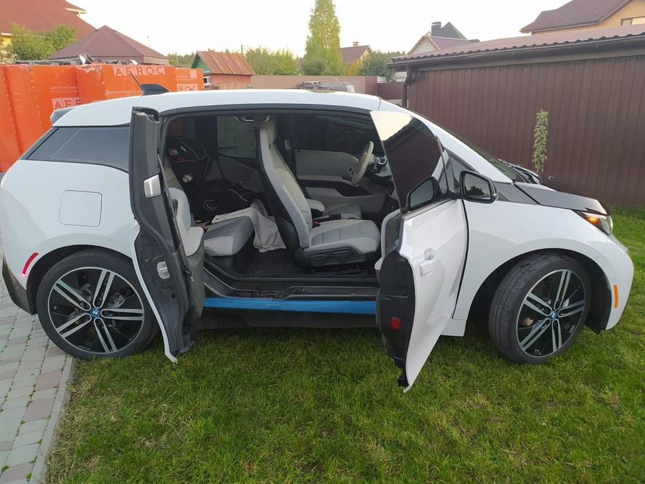 Продам BMW I3 2015 року