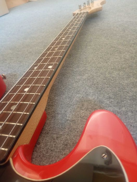 Gitara basowa Jolana Galaxis