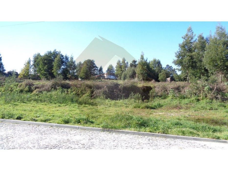 Terreno Urbano - Vila Nova de Famalicão