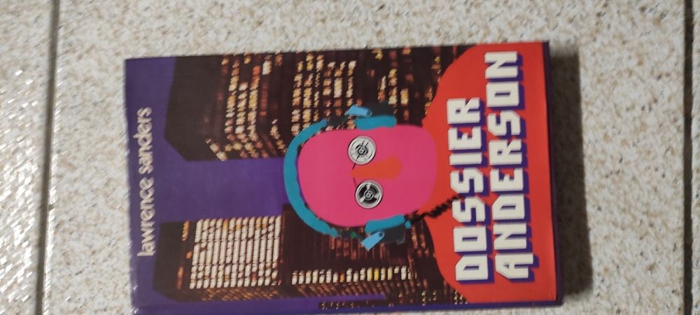 Livro, Dossier Anderson