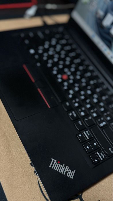 Продам ноутбук lenovo thinkpad e14