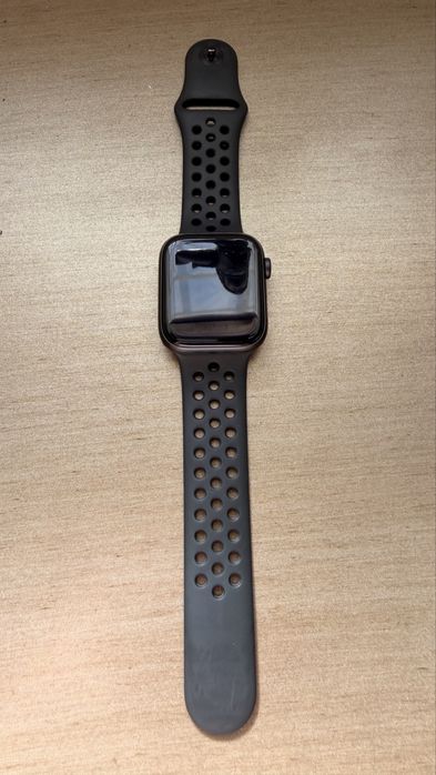 Iphone+ipad+macbook pro+Apple watch
