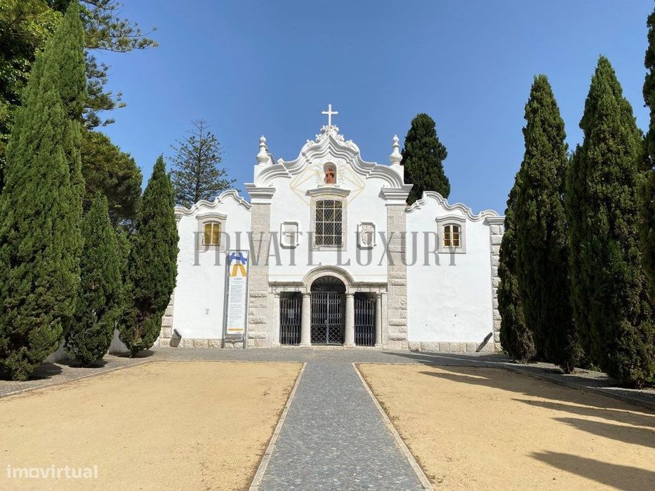 Loteamento licenciado com projeto para 6 moradias t4+1, Capuchos/ A...