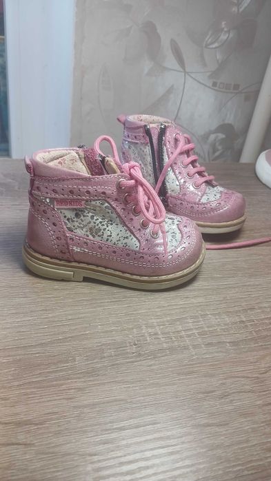 Черевички ортопедичні весна,12,5 см рзмір 20р