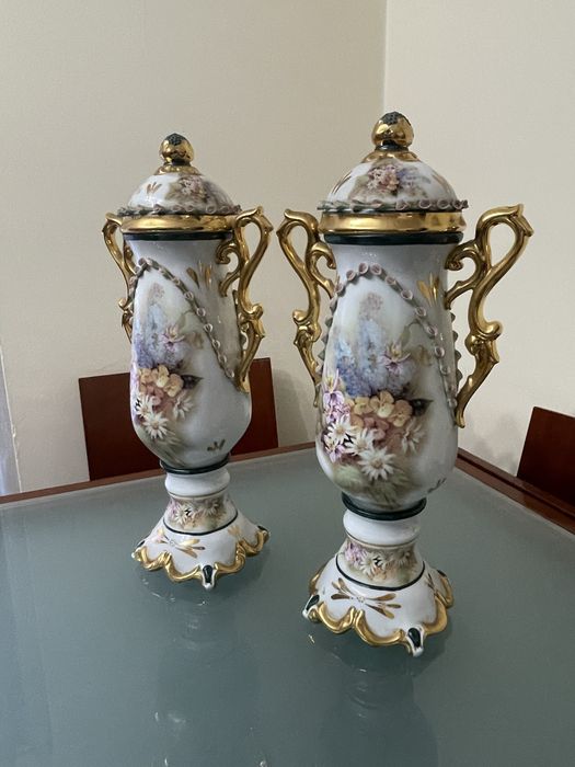 Conjunto de jarrões