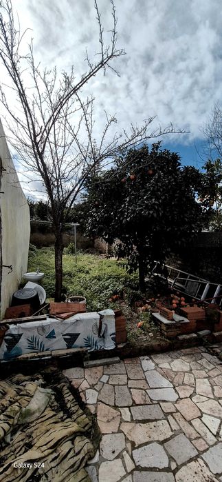 Prédio de 5 divisões no coração do Alentejo