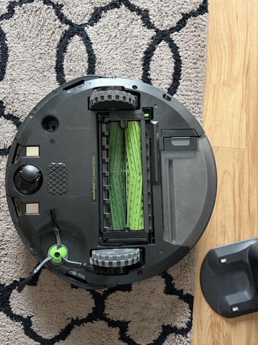 Irobot i5 em excelente estado com kit de substituiçao novo