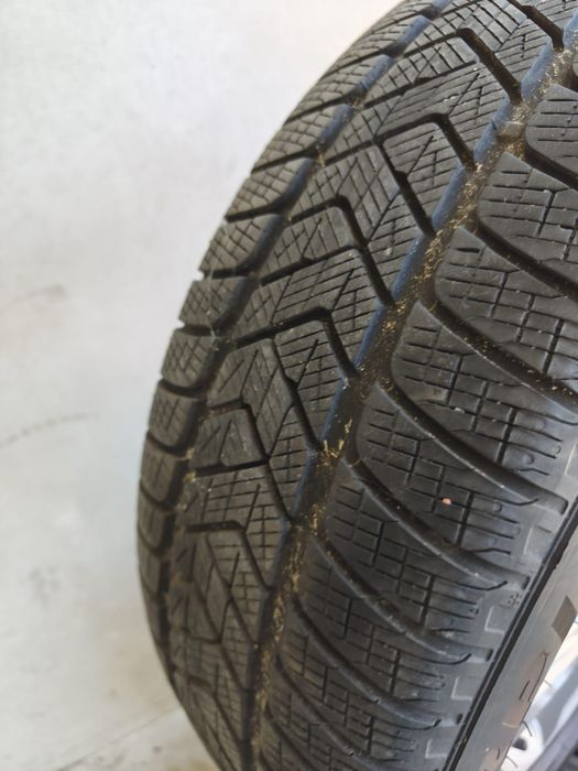 Koła Audi Q5 Q7 19 pirelli Scorpion 235/55 R18 80A601025K zimowe
