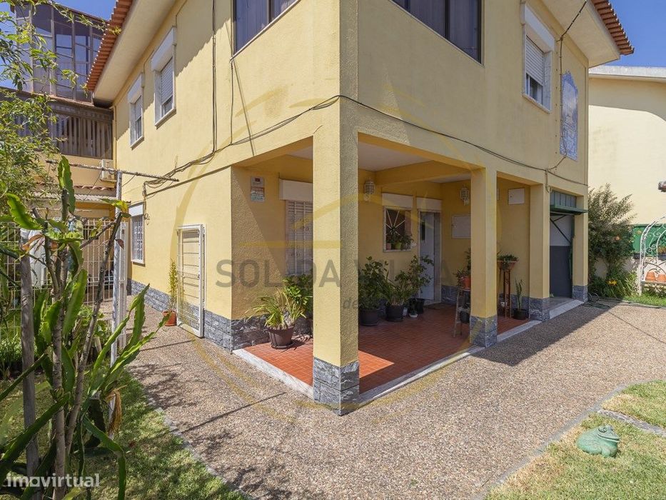 Moradia isolada T4 + T3 com garagem - Porto Salvo, Oeiras - 519.000€