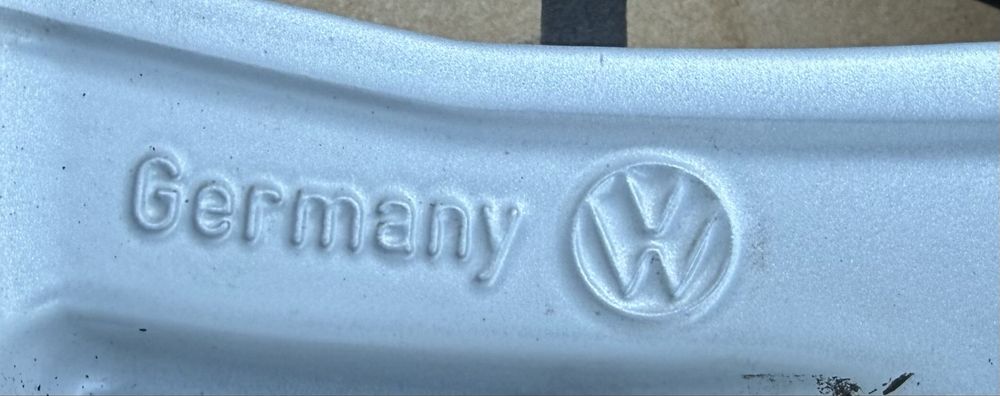 Oryginał Felgi Volkswagen 17" 5x112 Tiguan Passat T-roc Arteon czujnik