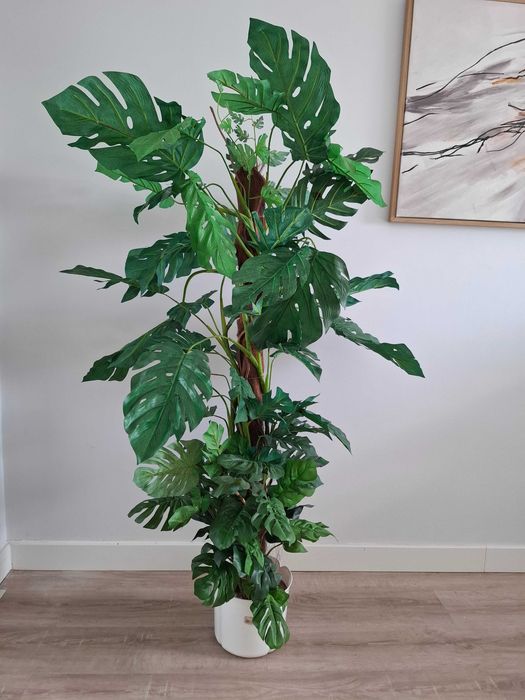 Planta artificial Monstera, com 1,60m de altura