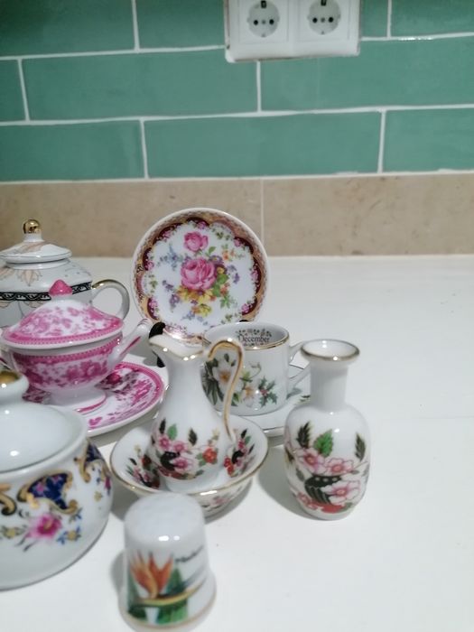 Miniaturas em loiça