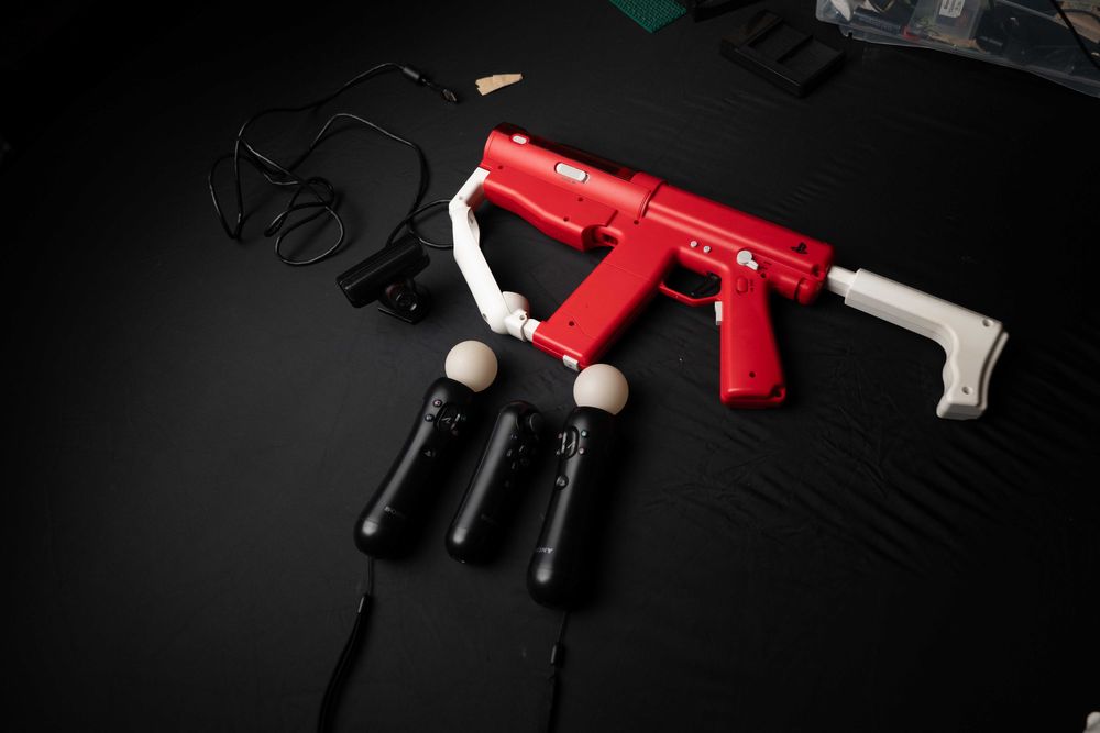 Повний ігровий комплект Sony PS Move Sharp Shooter + 3 контролери + Камера